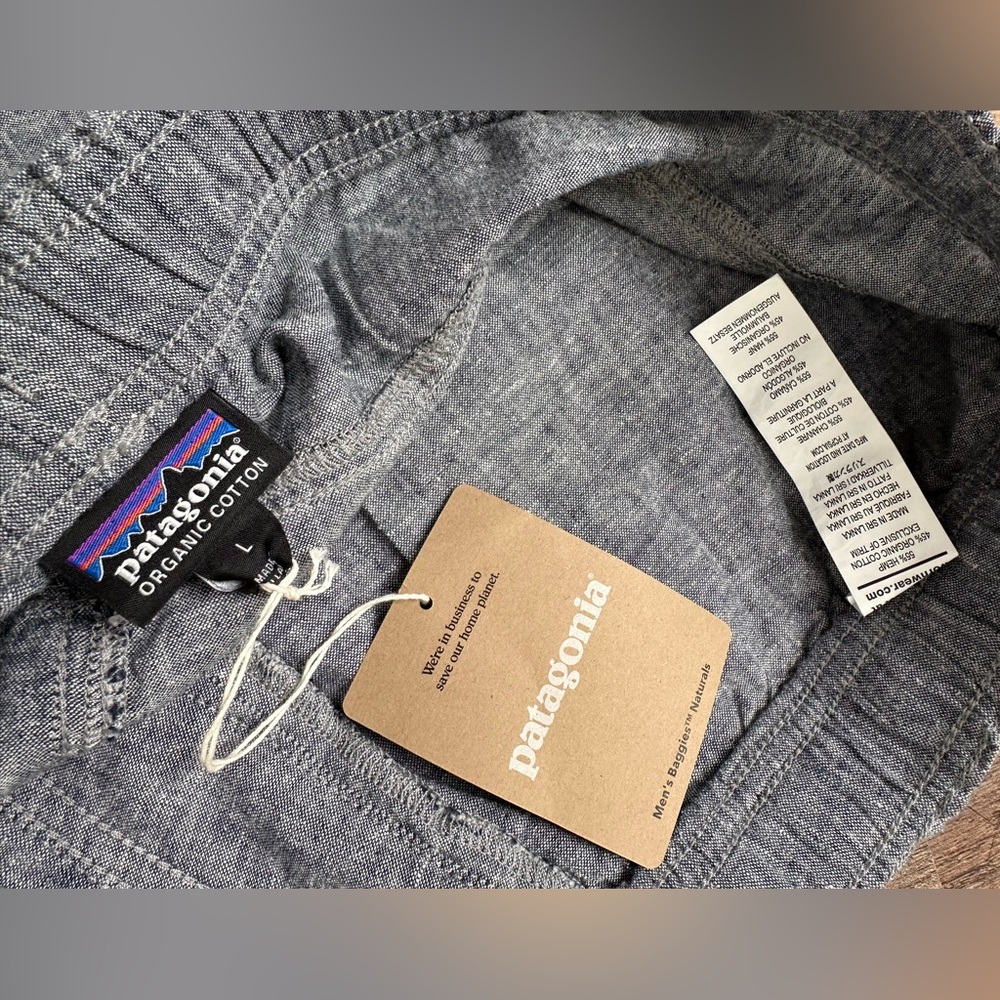 Patagonia Men’s Baggies Naturals - Picture 5 of 9